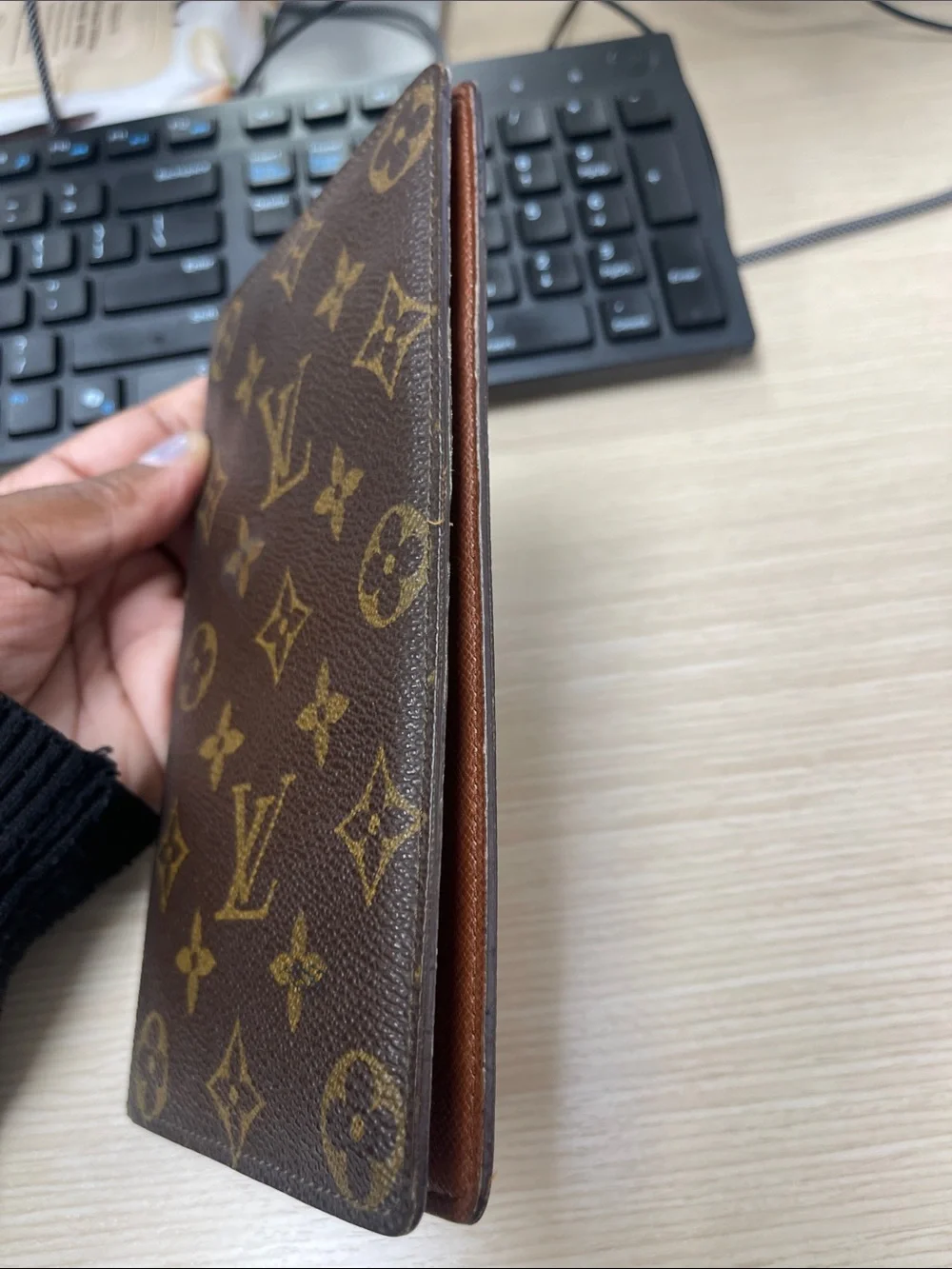 Louis Vuitton Vintage Monogram Card /Passport Holder EUC With COA